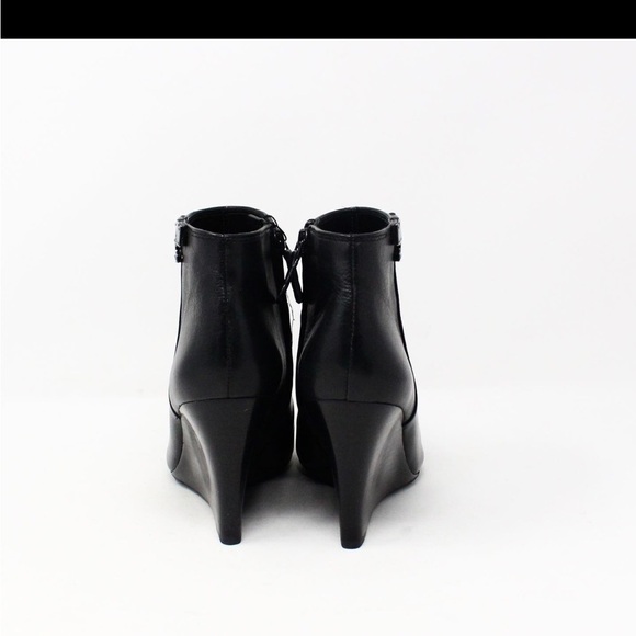 EUC Tory Burch Black Leather Lowell Boot Size 7 - Picture 3 of 7